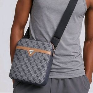 Guess Men's Gray Tan Crossbody Bag (PUR9)
